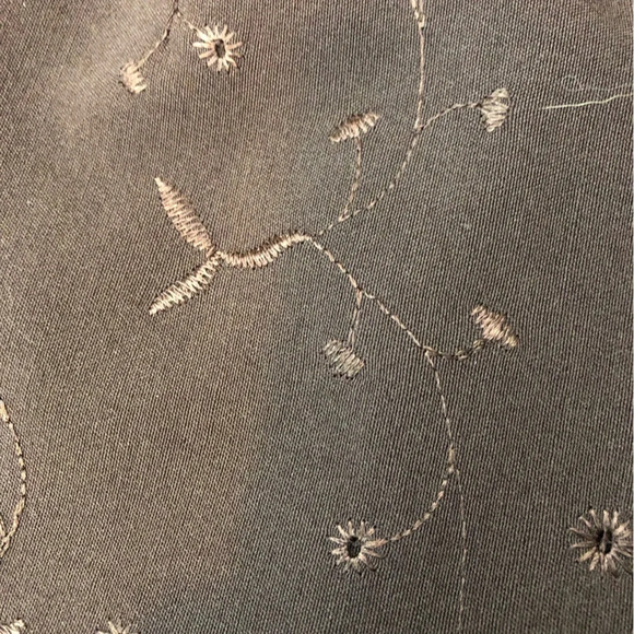 5/$25 
Vintage Premiere Collection Brown Cropped Pants 8 Back  Zipper Stitched - Picture 5 of 7